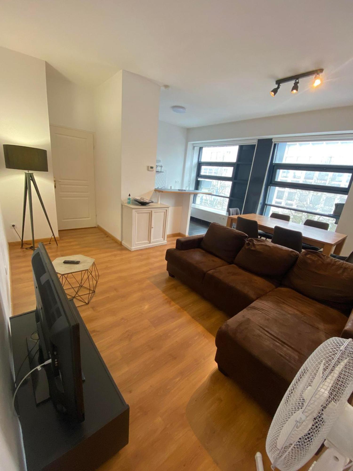 Le Carnot Appartement Avec 2 Chambres Separes Et Parking Privatif Et Securise Arras Buitenkant foto